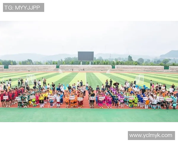 费高退役后投身足球发展与公益事业 聚焦青少年培养与社会责任